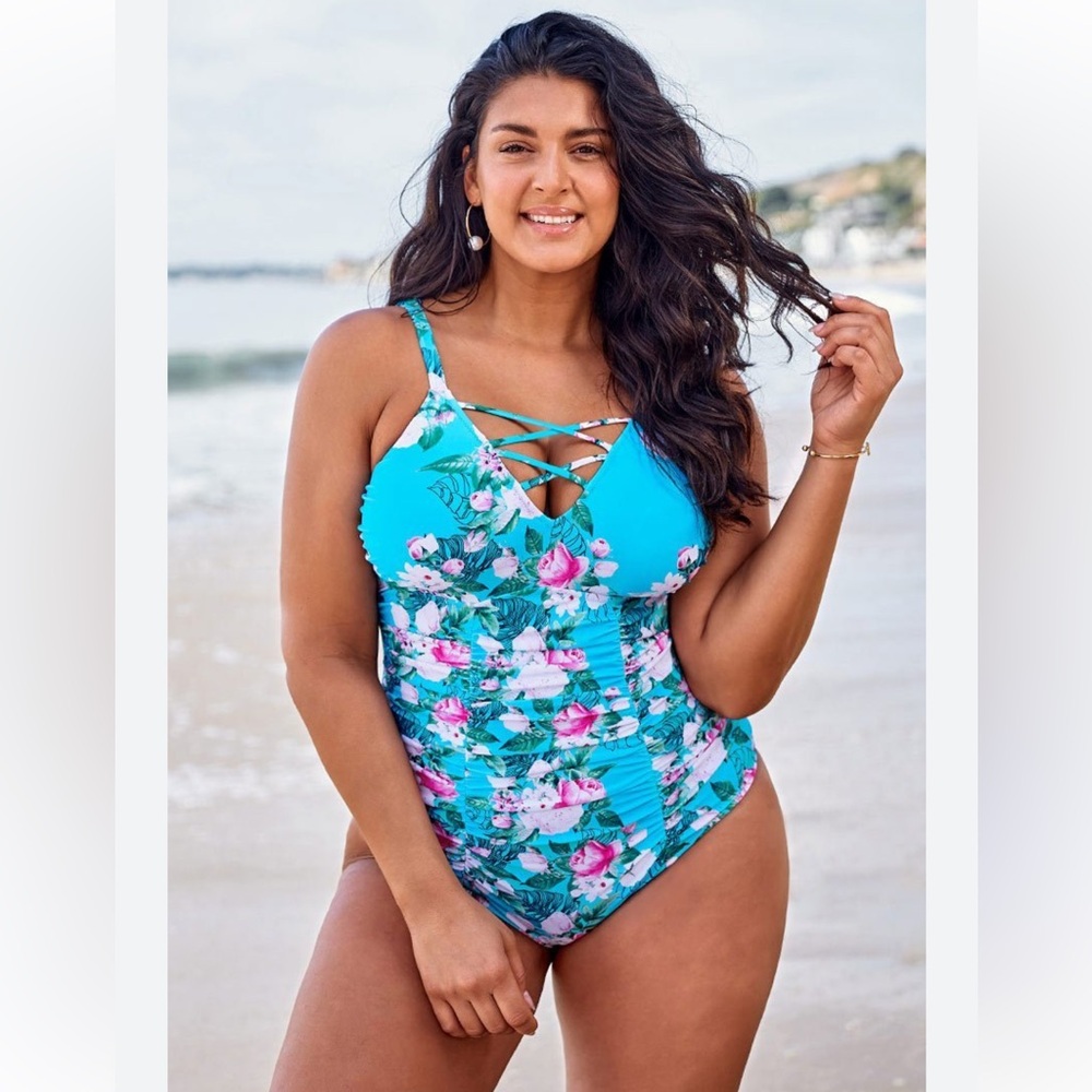 Plus Size Rosa Floral Print One Piece Swimsuit,Plunge Neckline Swimwear 3XL